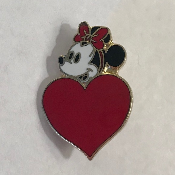Disney Jewelry - Disney Minnie Mouse heart pin vintage
